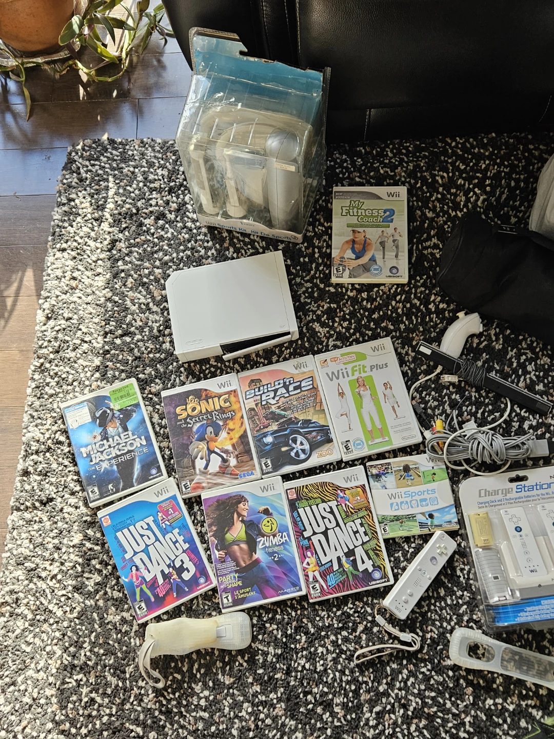 Nintendo Wii Console with Games and Accessories - photo 2