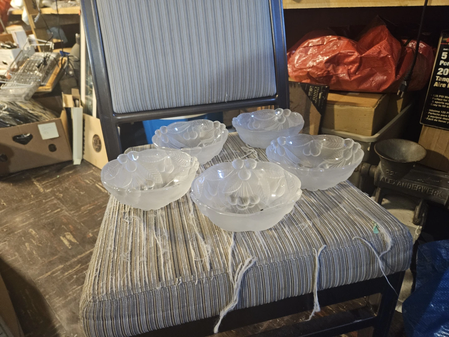 Set of 5 Frosted Glass Cherry Dessert Bowls - photo 3