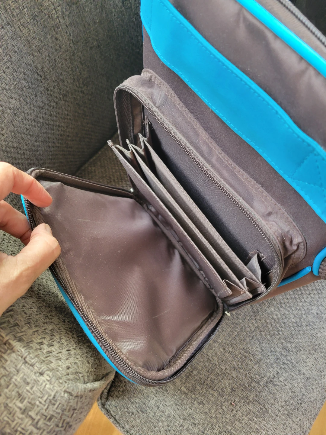 Rolling Craft Bag with Wheels - photo 2