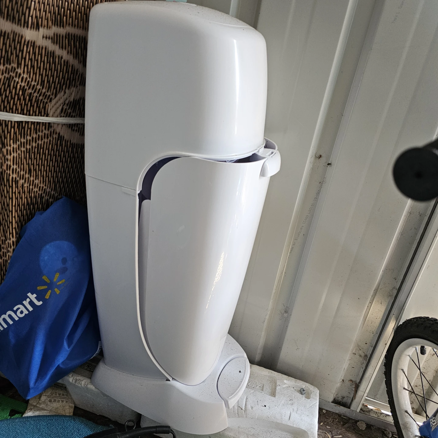 Genie Diaper Pail White