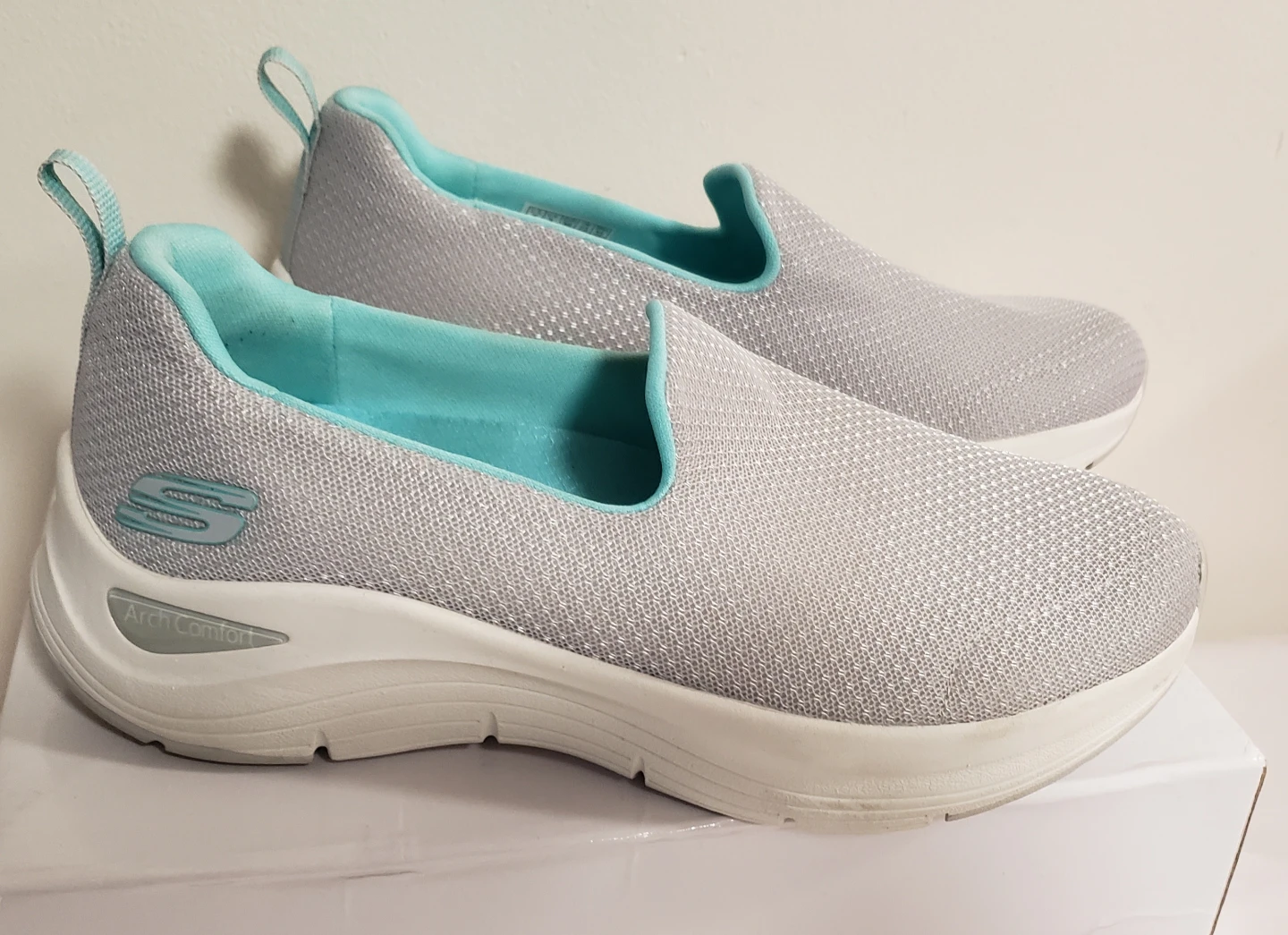 Brand new Women's Sketchers Size 7.5 - photo 3
