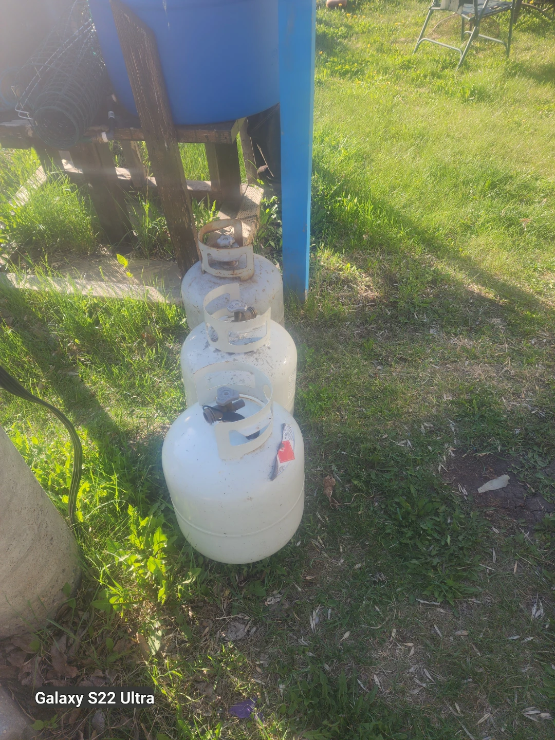 3  White Propane Tanks - photo 2