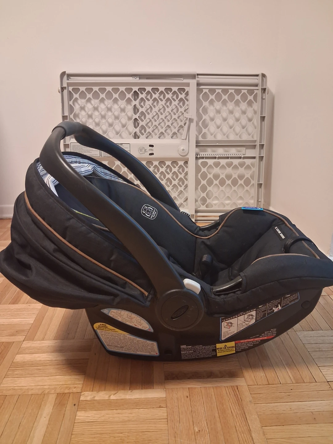 Graco SnugRide 35 Infant Car Seat - photo 2