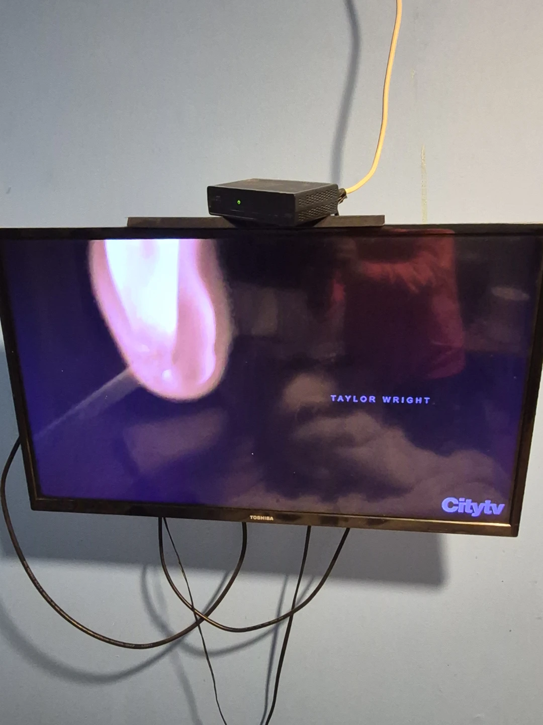 Toshiba TV with Streaming Box