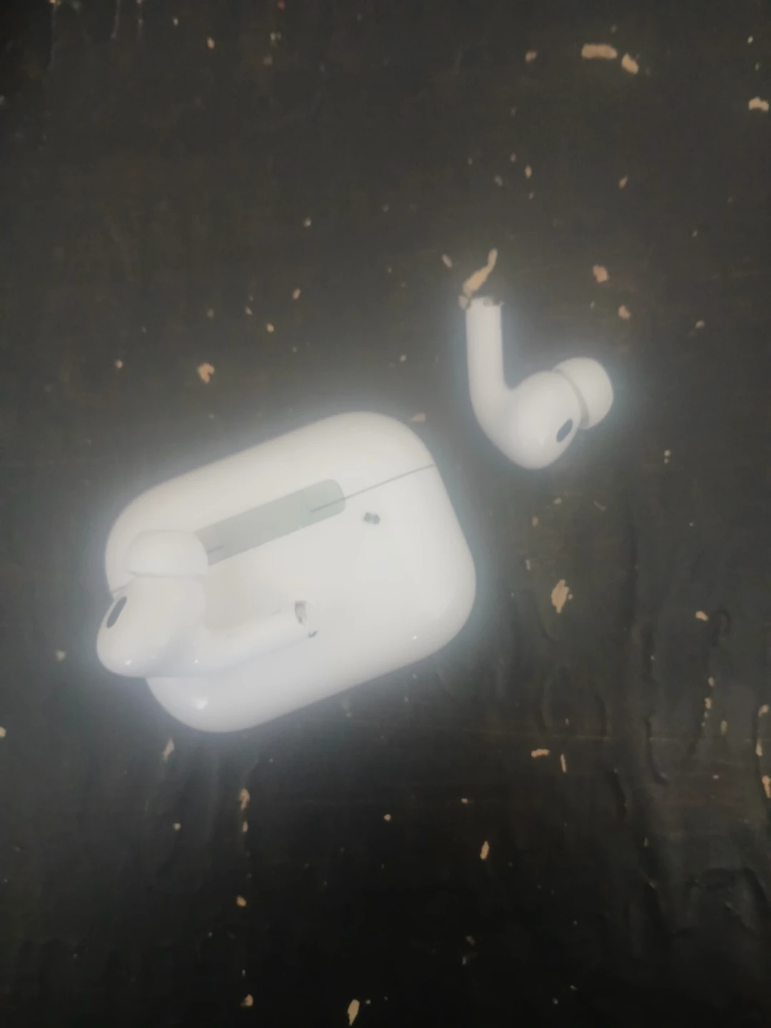 Apple AirPods Pro (1st Gen) Wireless Earbuds with Charging Case - photo 3