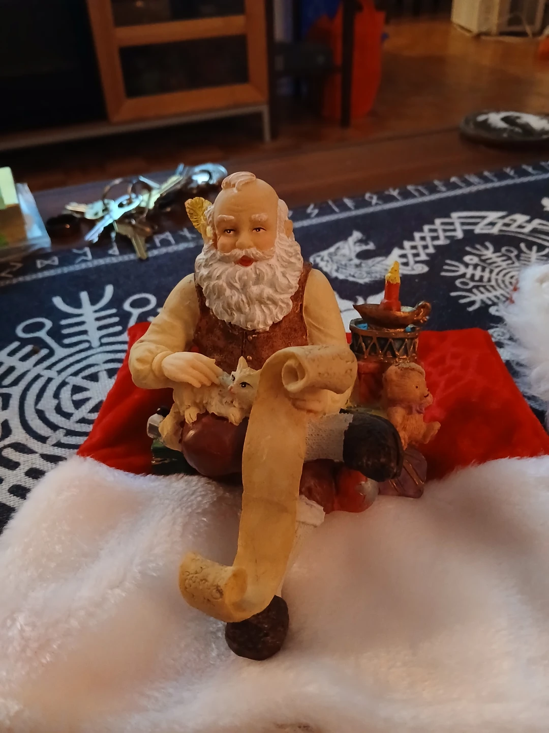 2 vintage Santa clause stocking holders