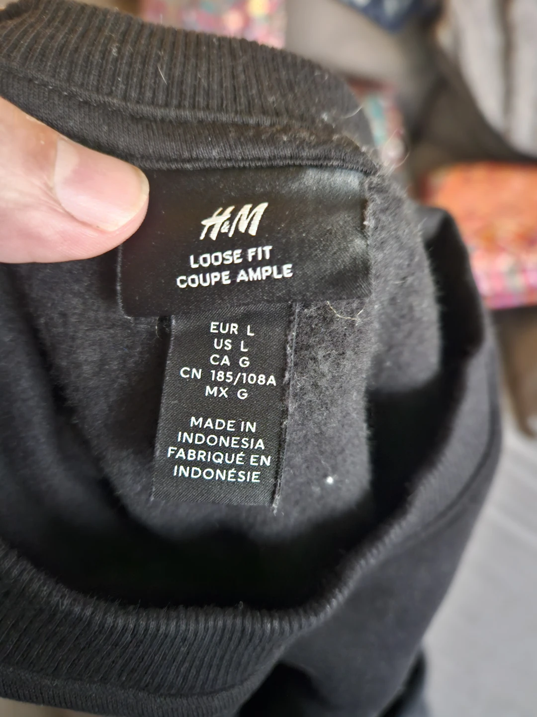 H&M Black Loose Fit Crewneck Sweatshirt - Size L - photo 3