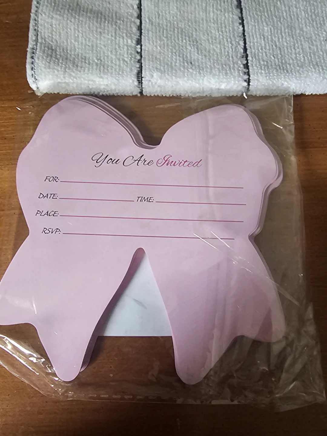 Pink Bow Shaped Invitation Cards - photo 2