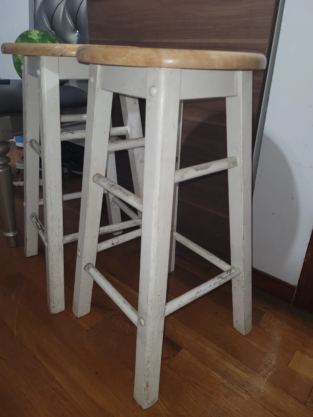 Set of 2 Wooden Bar Stools - photo 2