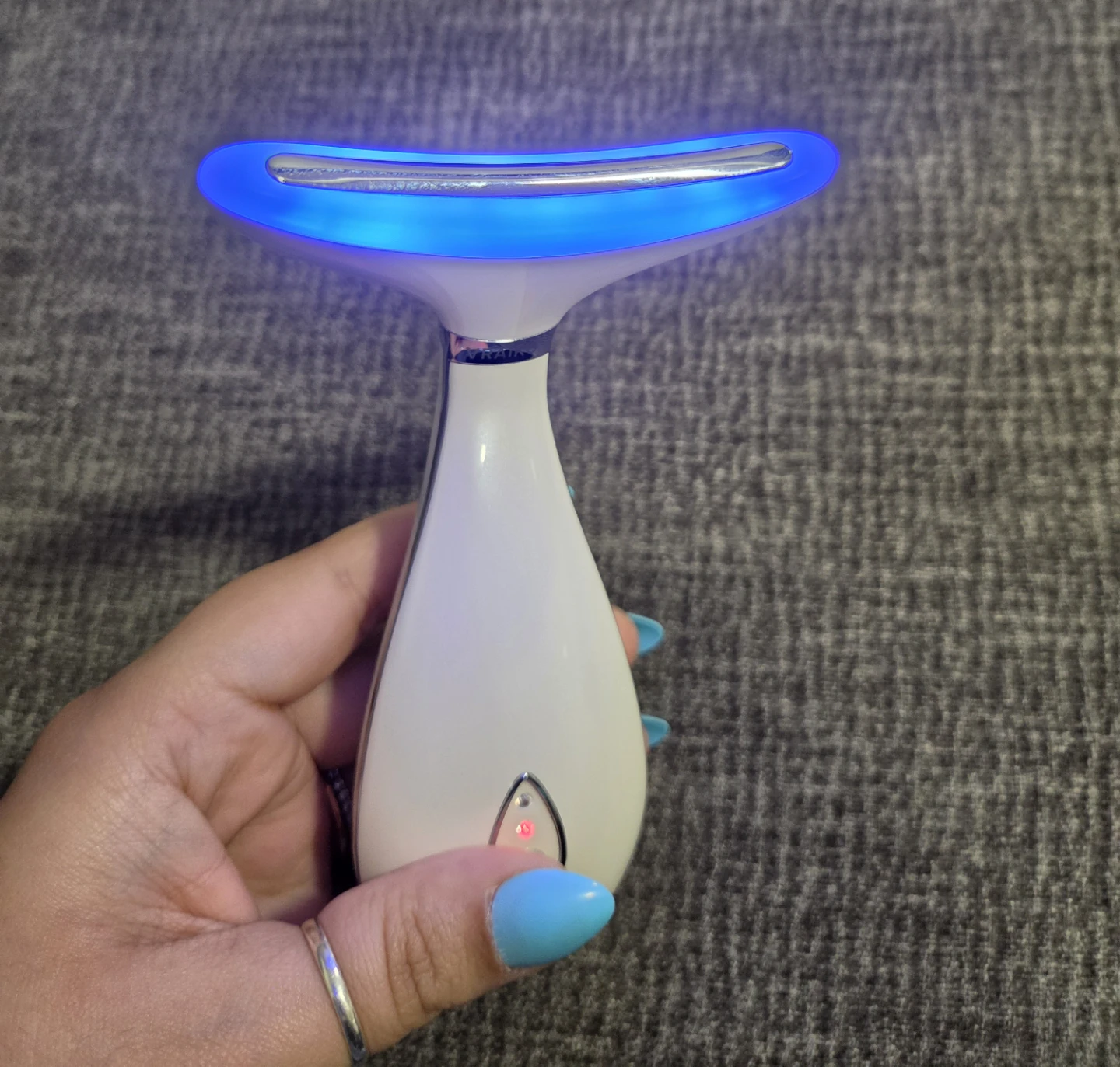 VRAIKO Neck & Face Beauty Massager - photo 3