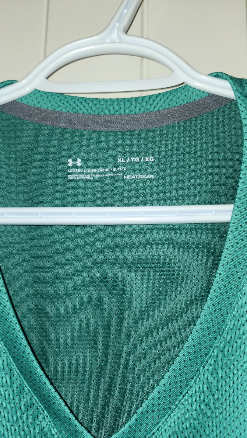Under Armour HeatGear V-Neck T-Shirt XL - photo 2