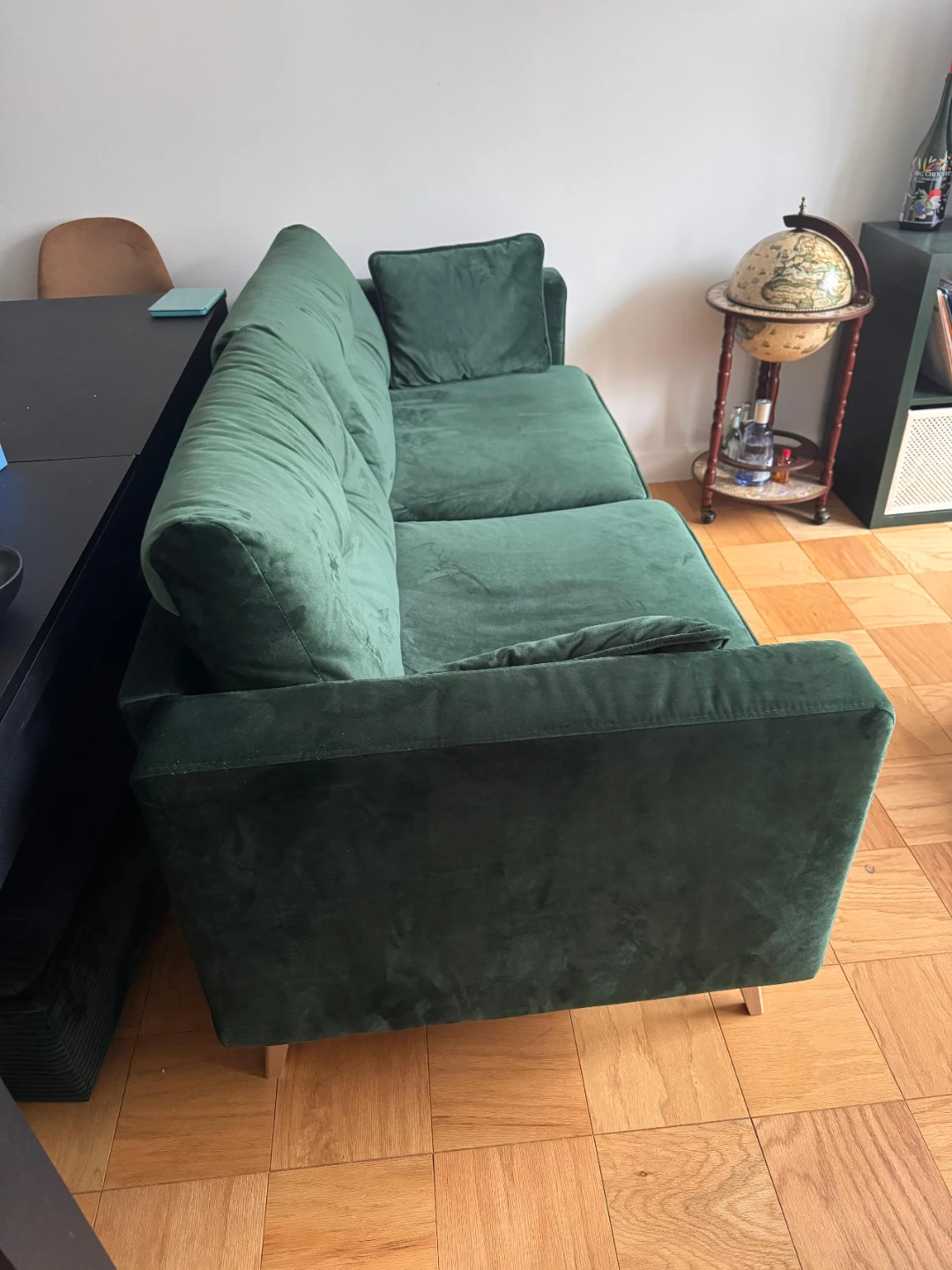 Green Velvet sofa / couch - photo 3