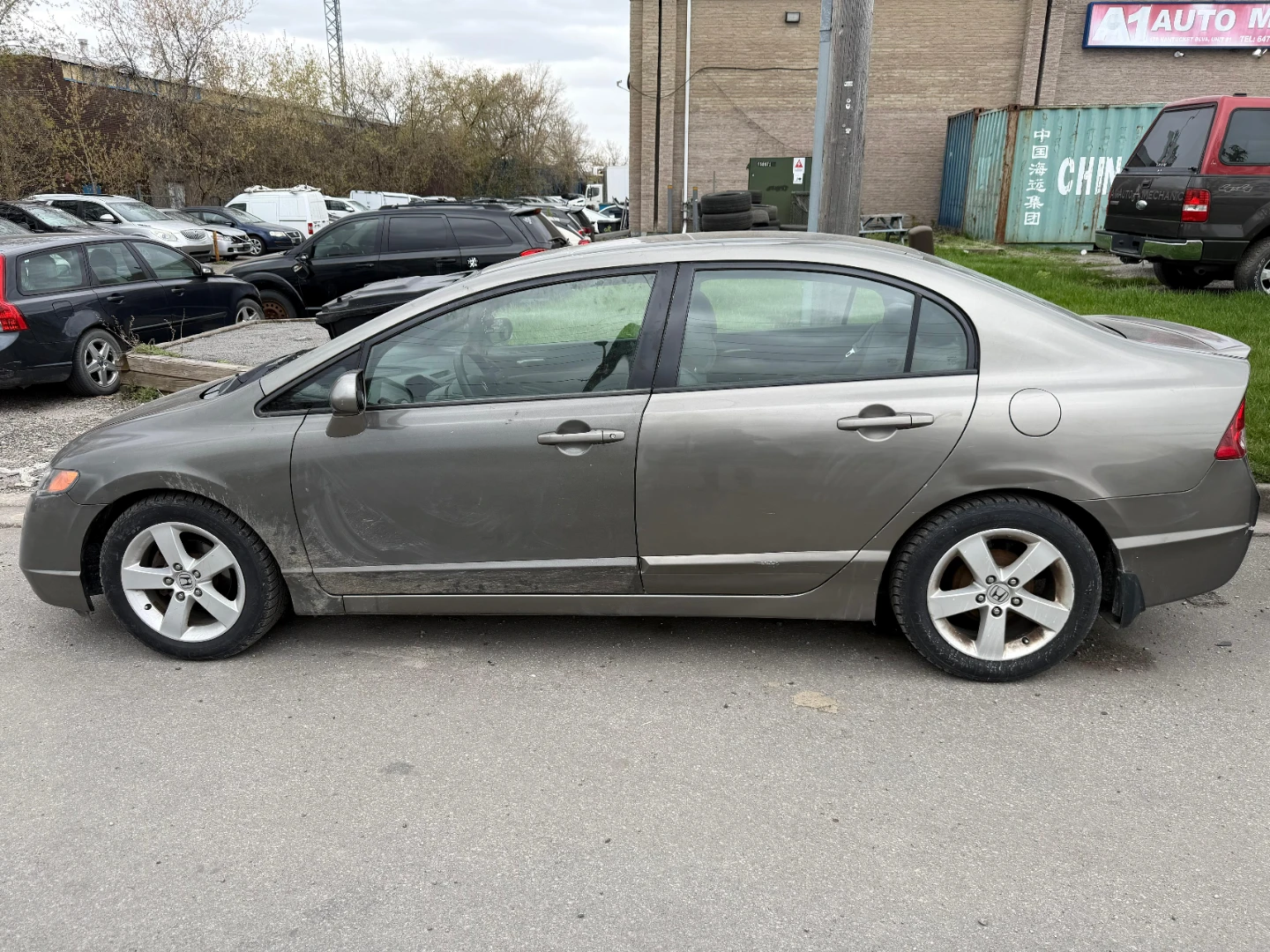 2008 Honda Civic Sedan - photo 2