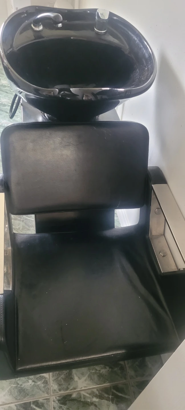 Hair salon stuff - photo 2