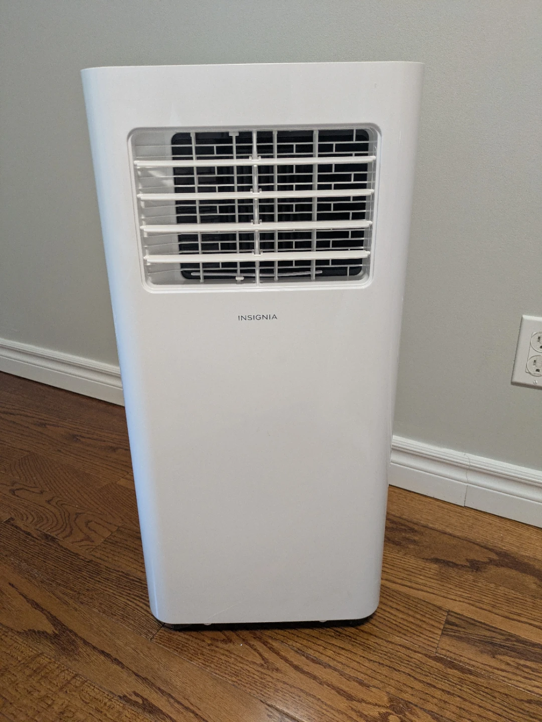 Insignia 10K Portable Air Conditioner - photo 2