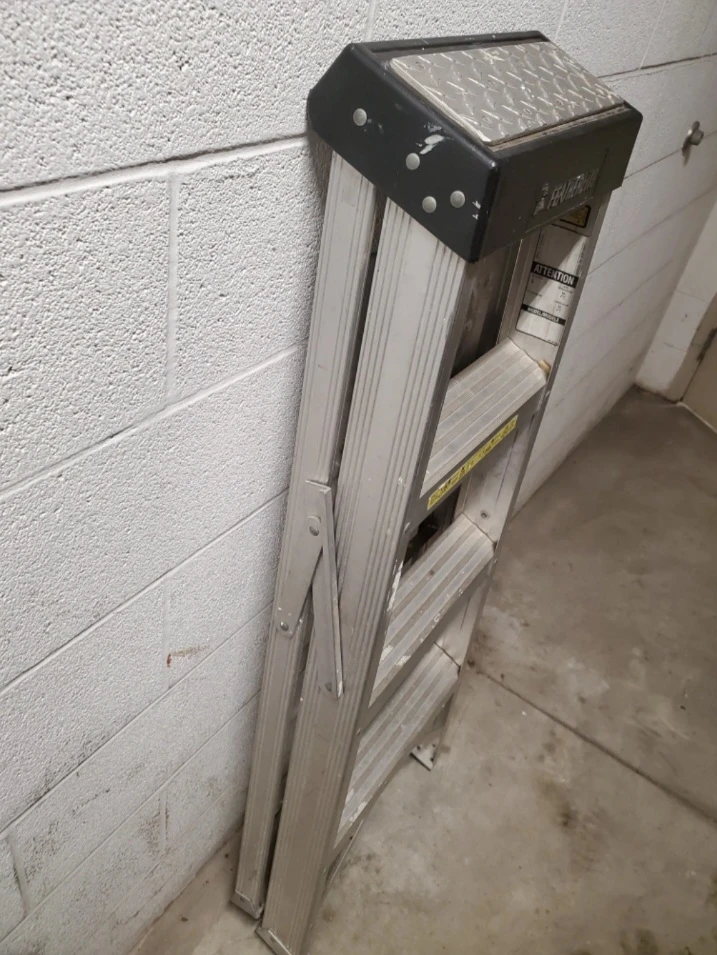 Featherlite Aluminum Multi-Position Ladder - photo 2