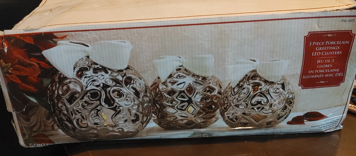 3 Piece Porcelain Greetings LED Clusters
