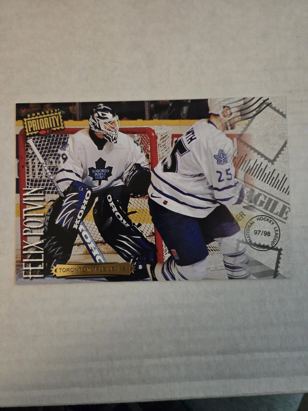 Felix Potvin Toronto Maple Leafs Hockey Card 1997-98