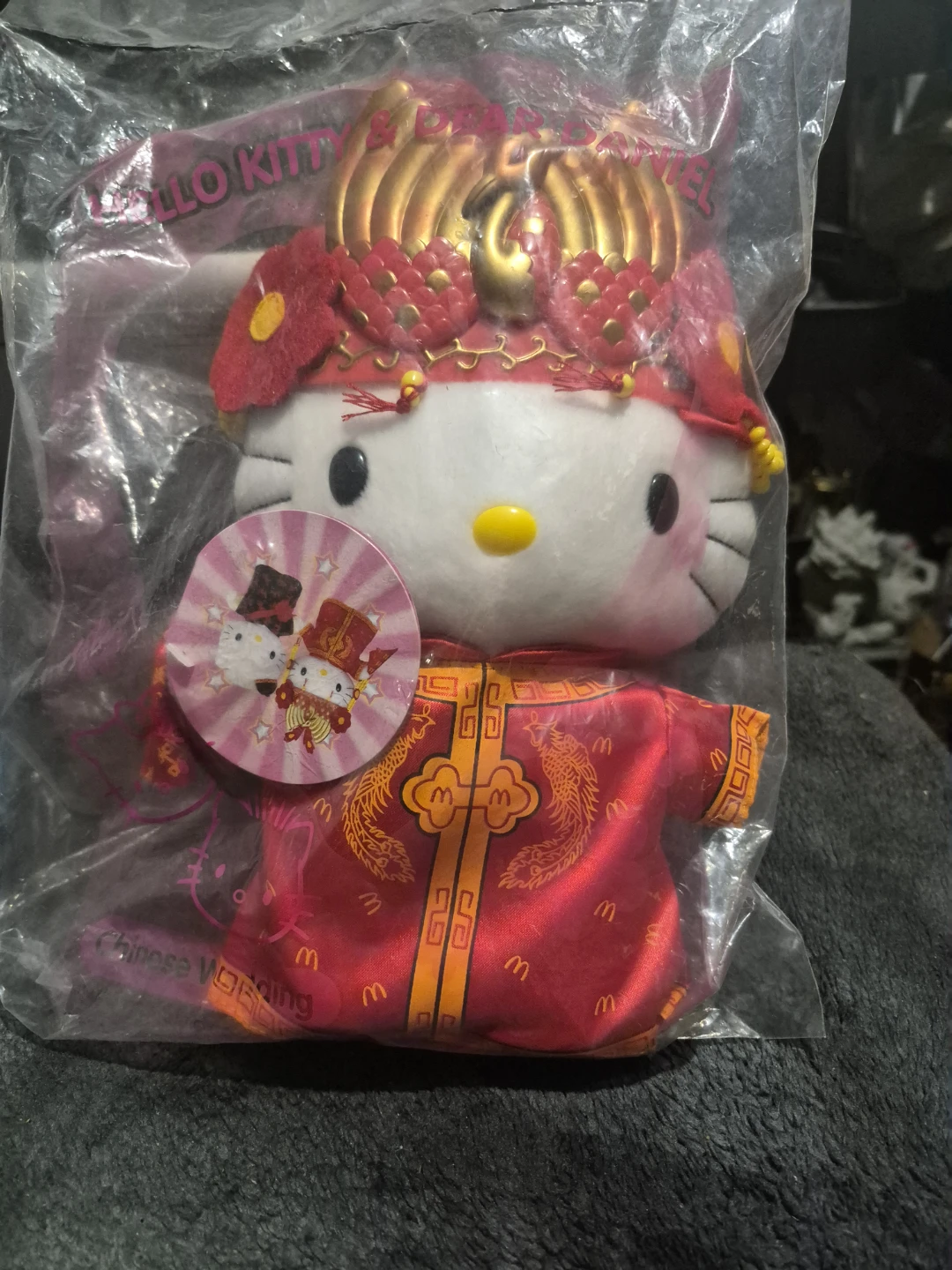 Hello Kitty Chinese Wedding Plush Toys (Set of 2) - photo 2