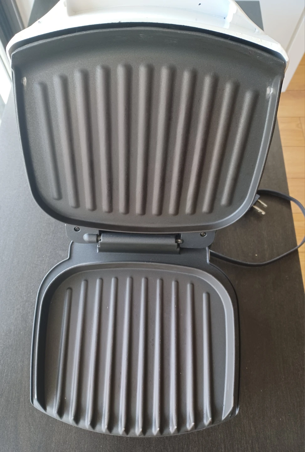 White George Foreman Electric Grill - photo 2