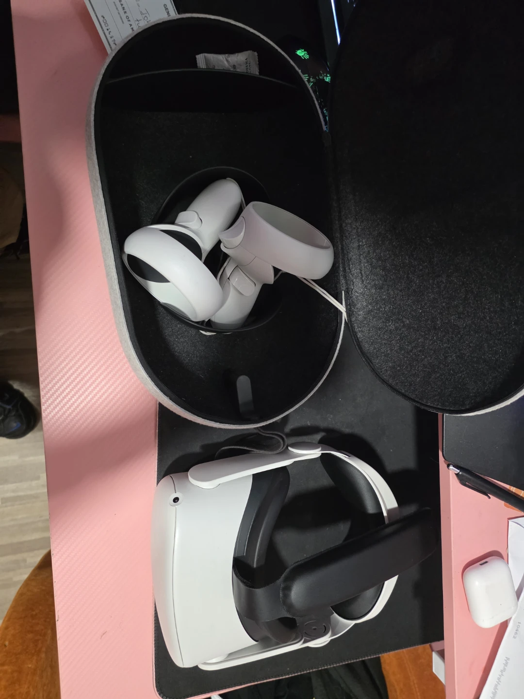 Meta Quest 2 VR Headset and Controllers with Carrying Case - photo 5