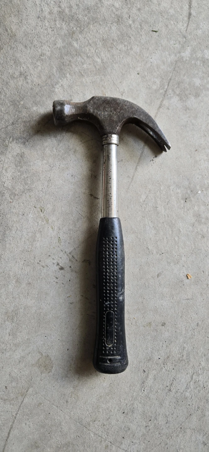 Claw Hammer