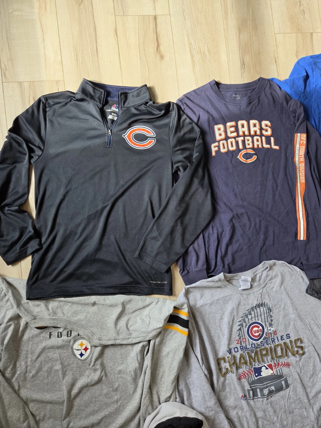 Chicago Cubs, Bears, & More Shirt Bundle - photo 5