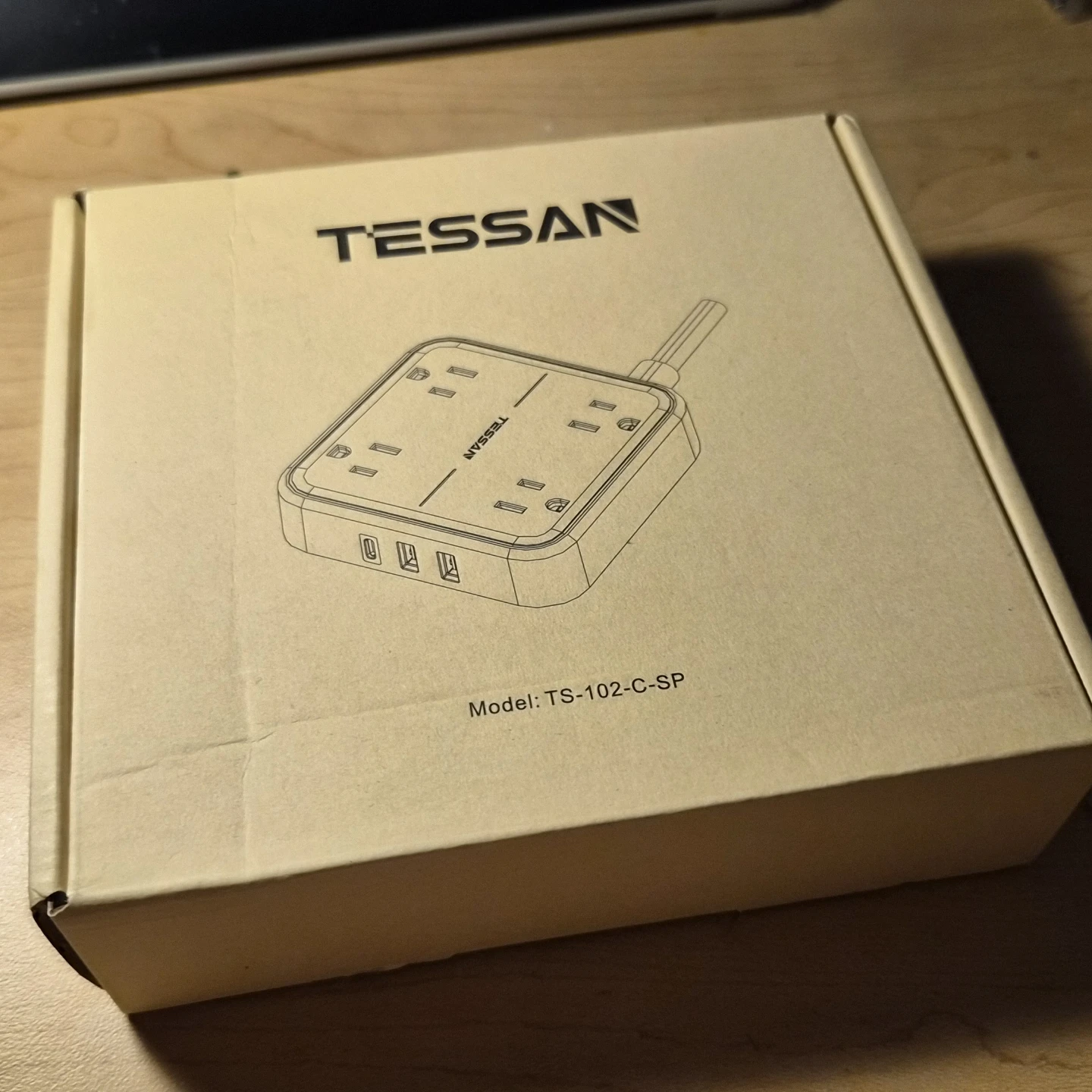 TESSAN TS-102-C-SP Surge Protector Power Strip with 3 USB Ports - photo 3