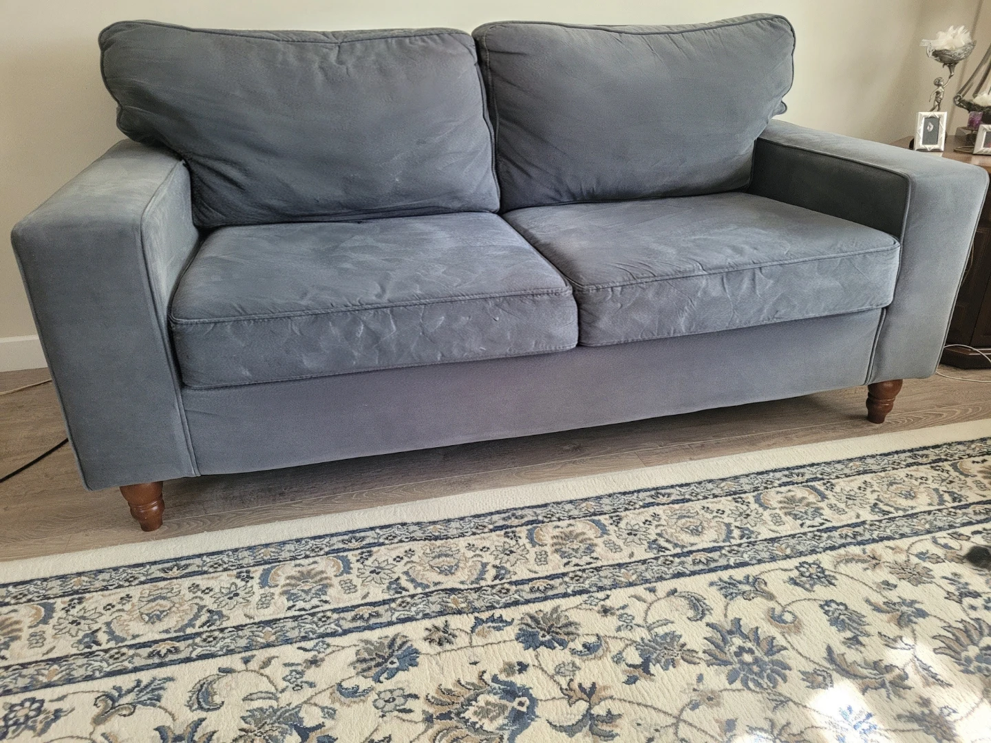 Grey loveseat sofa - photo 2