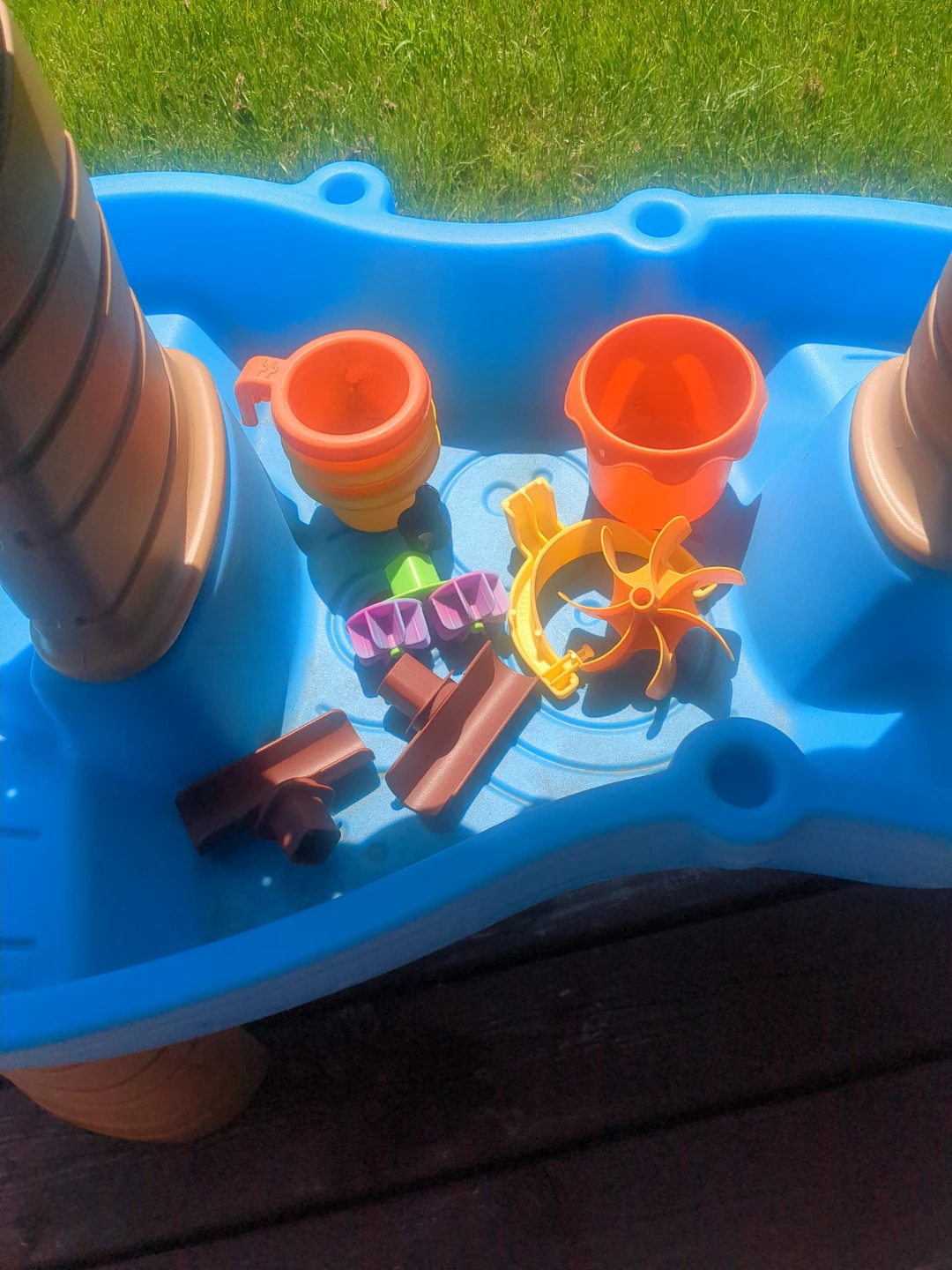 Little Tikes Water Table with Accessories - photo 2