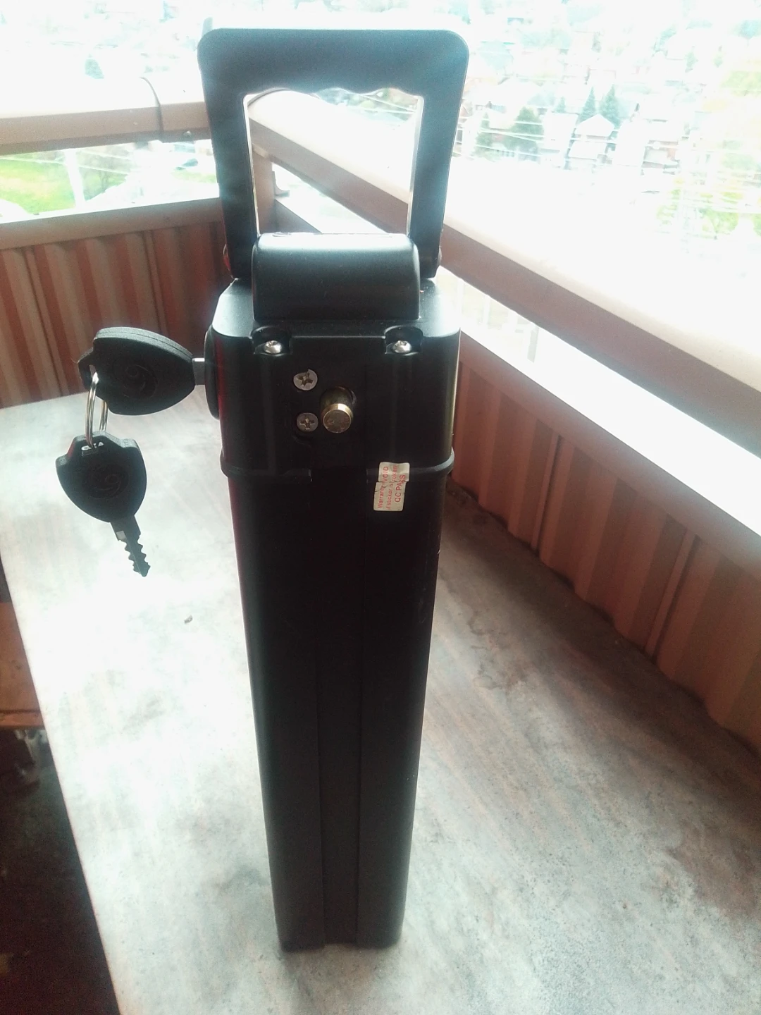 Black E-bike Battery Pack with Keys