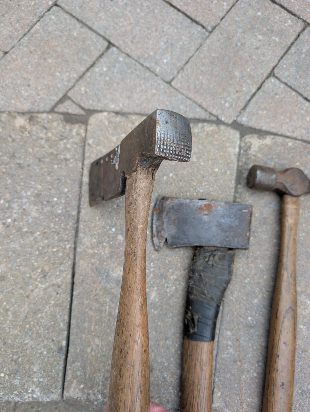 3 Vintage Hatchet Axes and Gray Hammer - photo 2