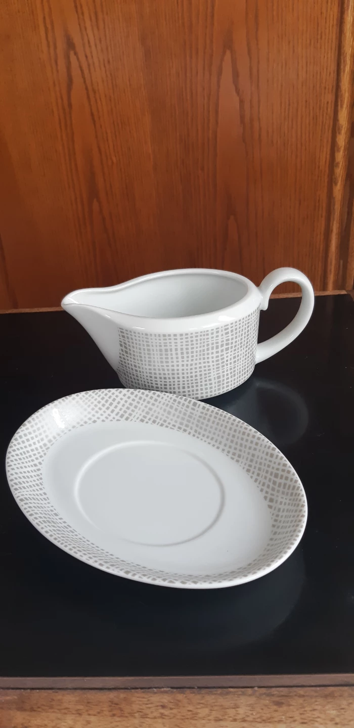 Porcelain Gravy Boat with Saucer - photo 2