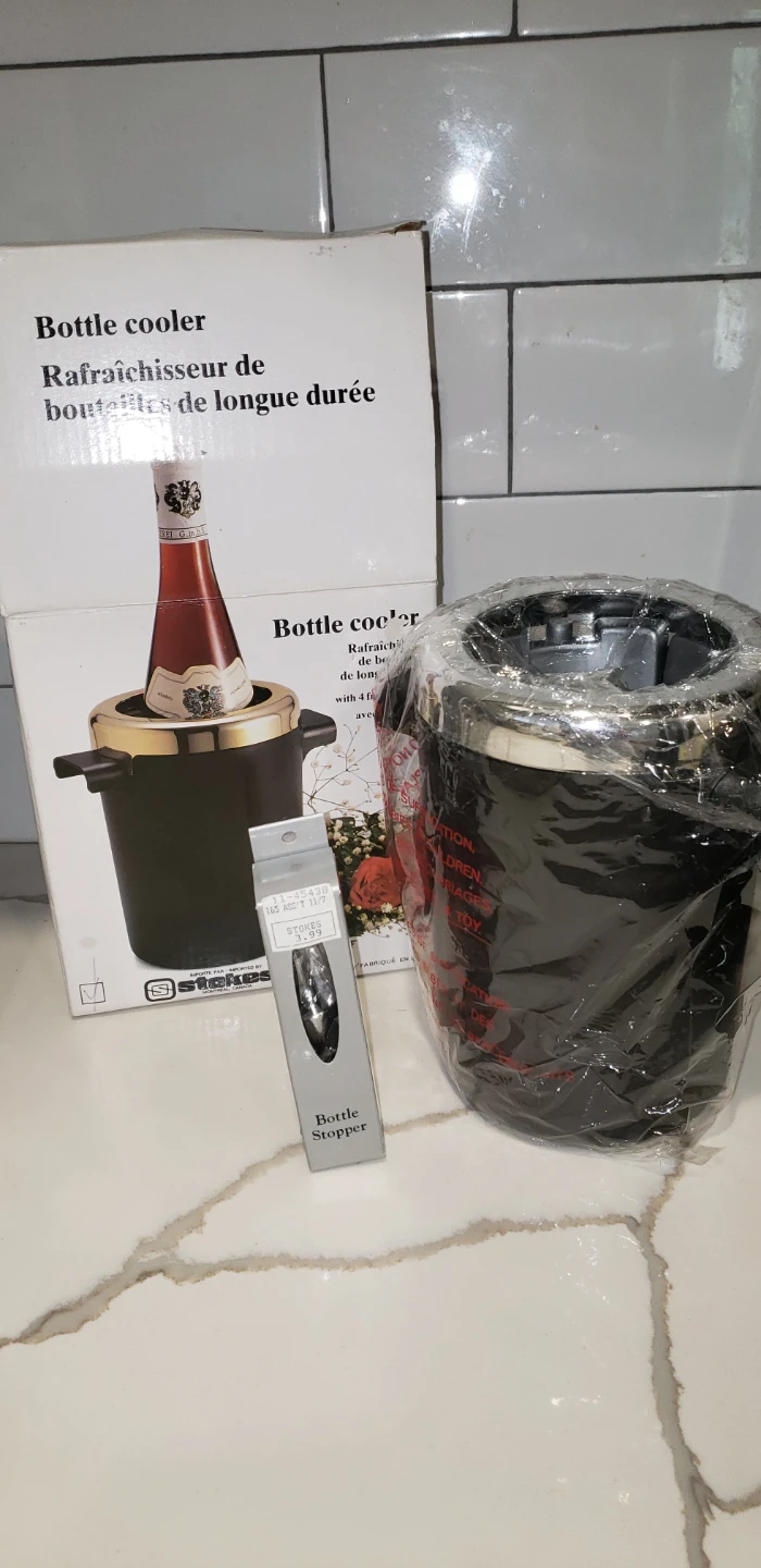 Stokes Bottle Cooler with 4 Freezer Packs