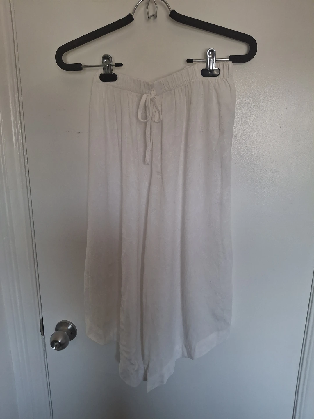 Forever 21 White Lounge Pants Size S