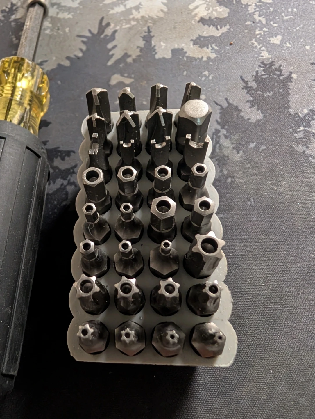 Klein Tools Screwdriver Set with Multiple Bits - photo 2