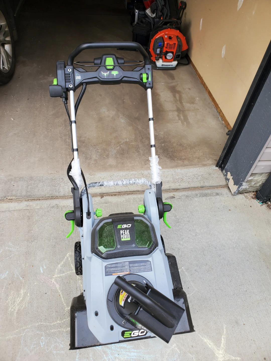 EGO 21-inch 56V Electric Snow Blower - photo 3