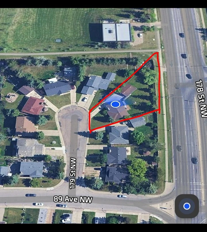 Looking for a live in House MoM, adjacent West Edmonton Mall. - photo 2