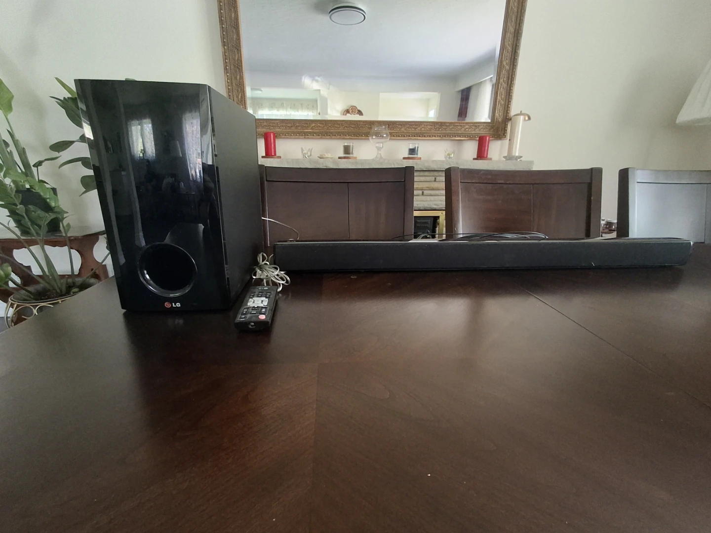 LG Soundbar and Subwoofer