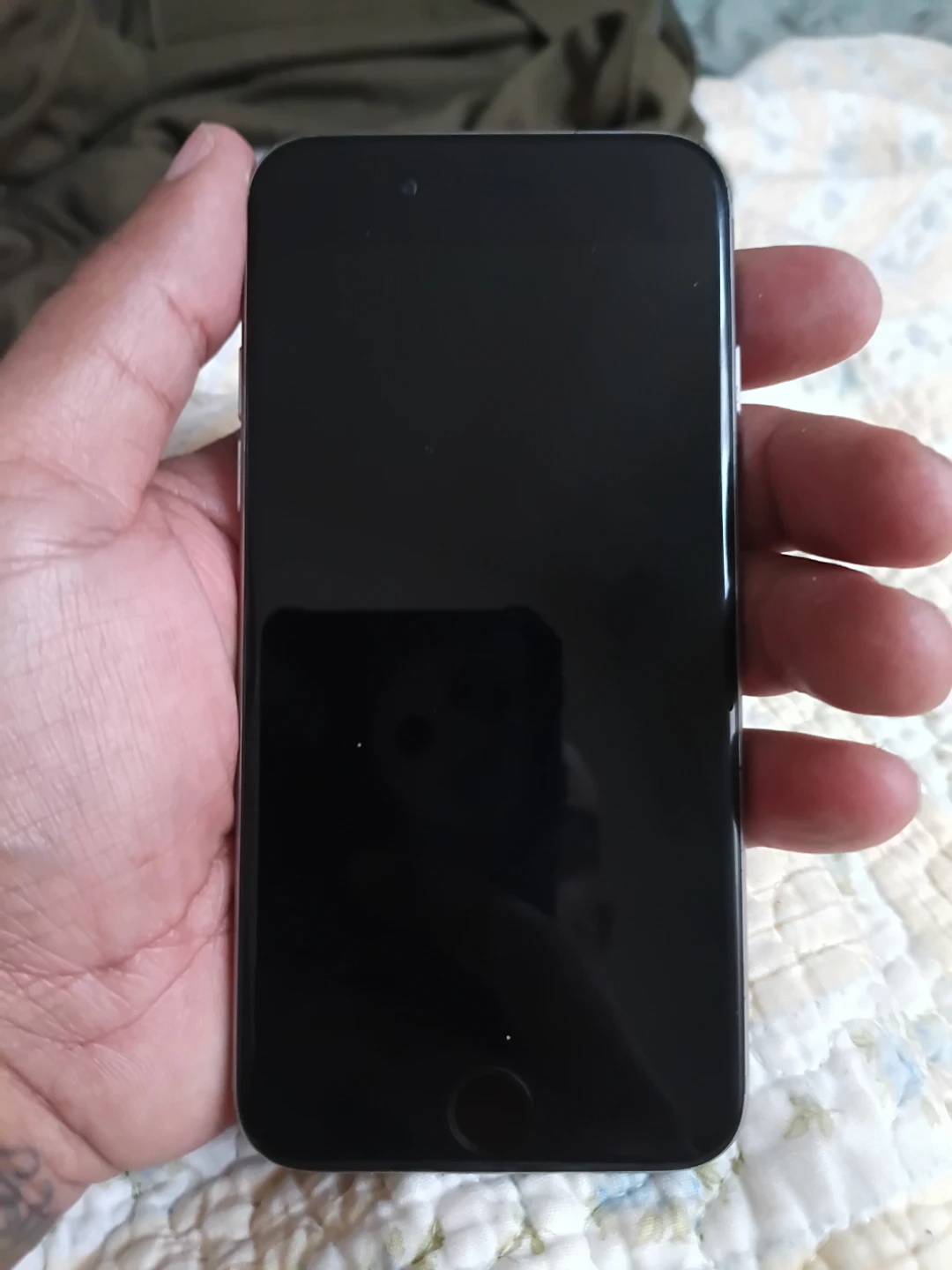 Apple iPhone 6s - Silver