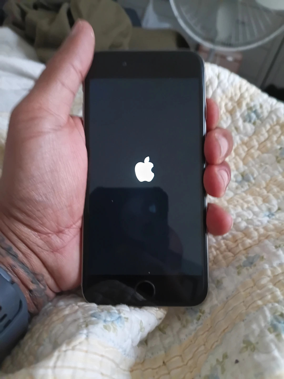 Apple iPhone 6s - Silver - photo 3