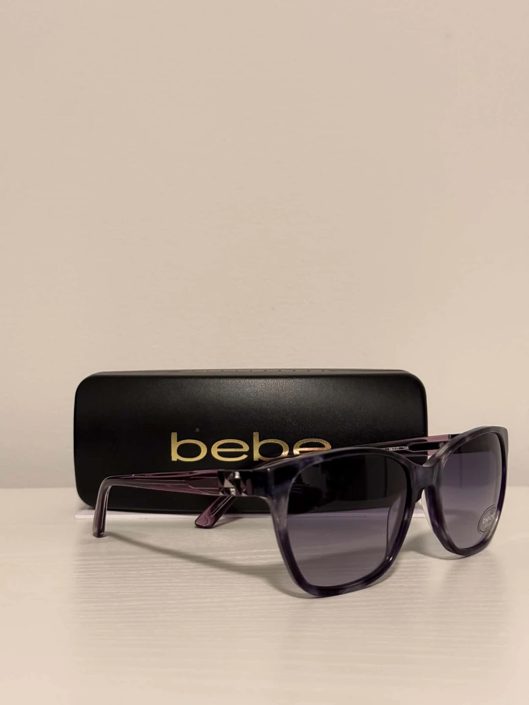 Bebe "Plum" Tortoise Gradient Sunglasses with Case – BB7191 - photo 5