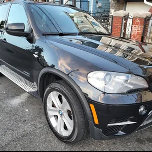 2013 BMW X5 v8 400 hp 132K MILES VERY CLEAN