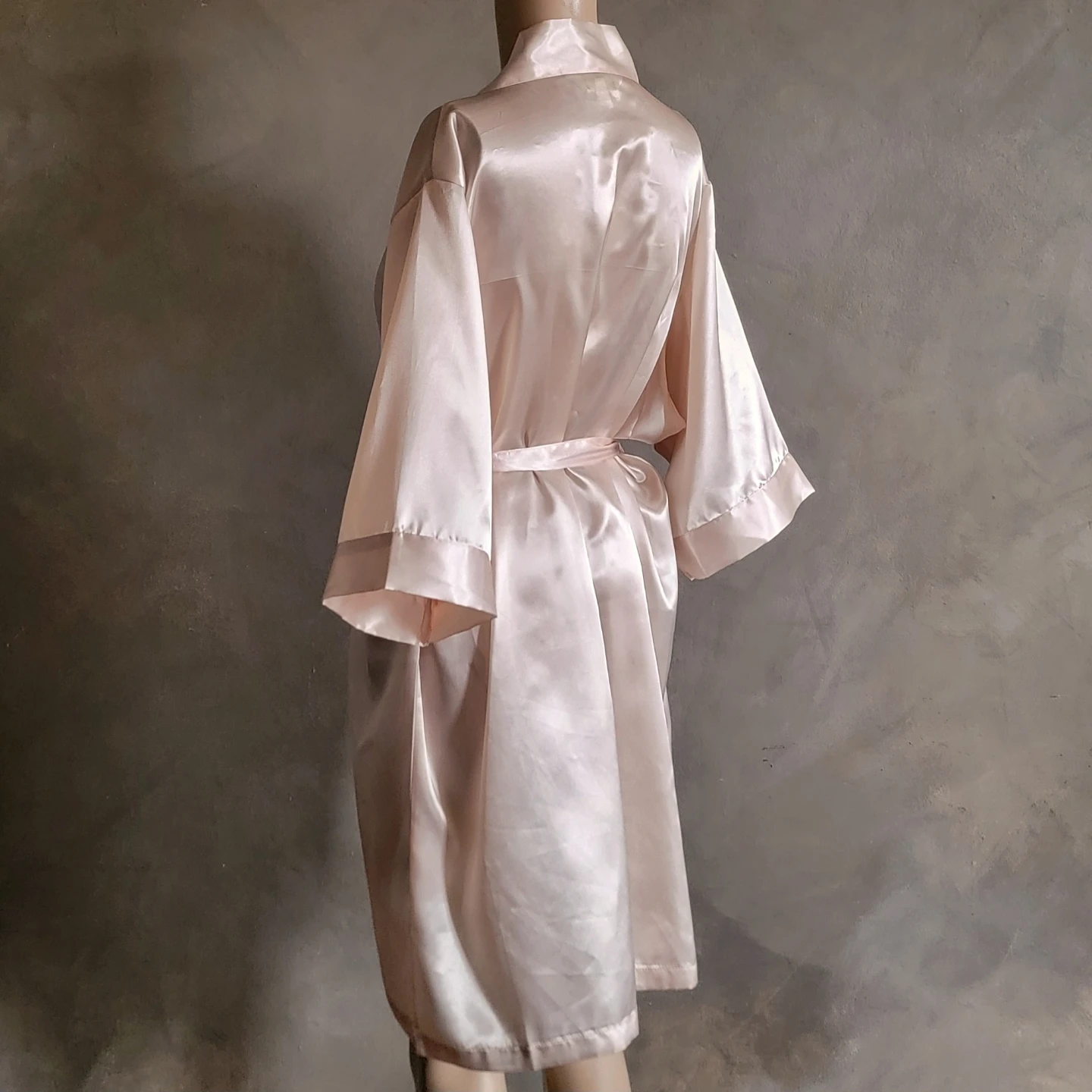 Satin Robe - Pink NWT - photo 2