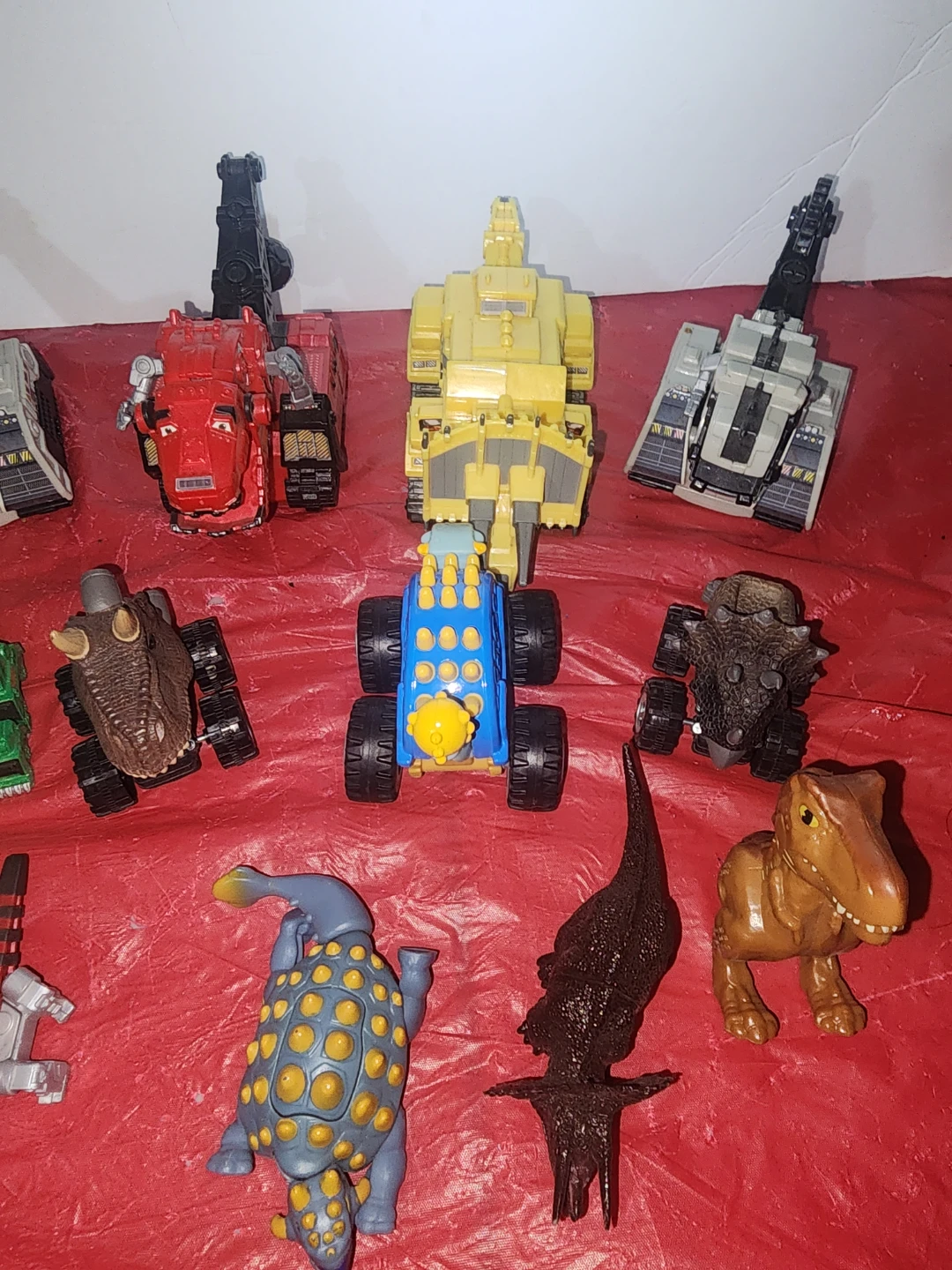 Lot of 12 Dinosaur and Construction Vehicle Toys - photo 3