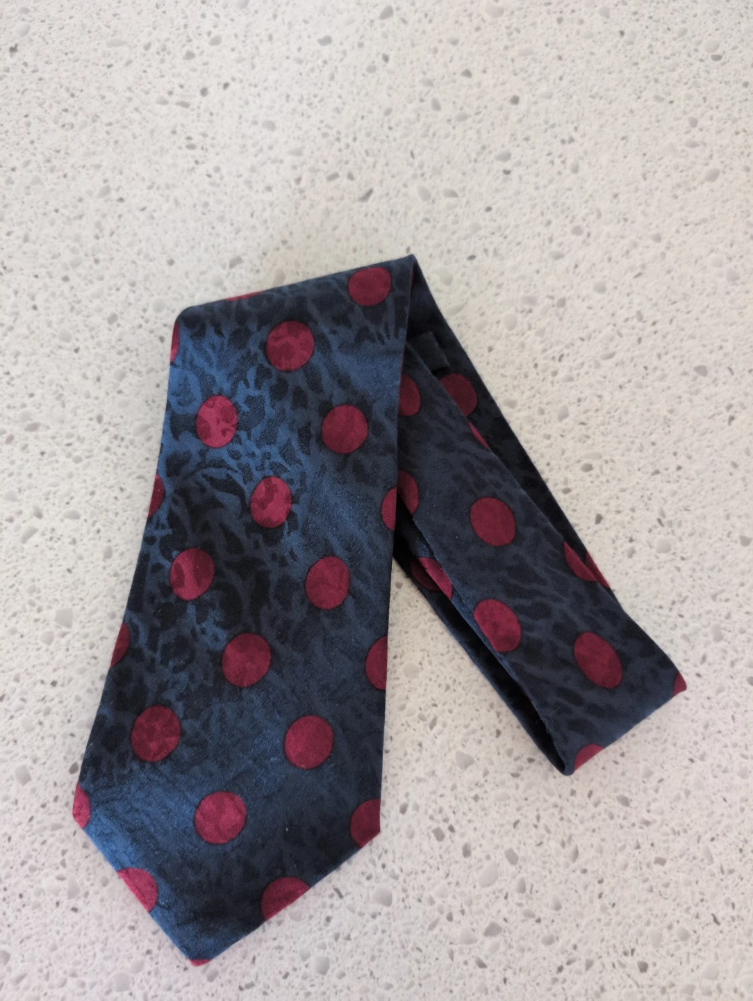 Navy Blue Polka Dot 100% silk tie. - photo 3