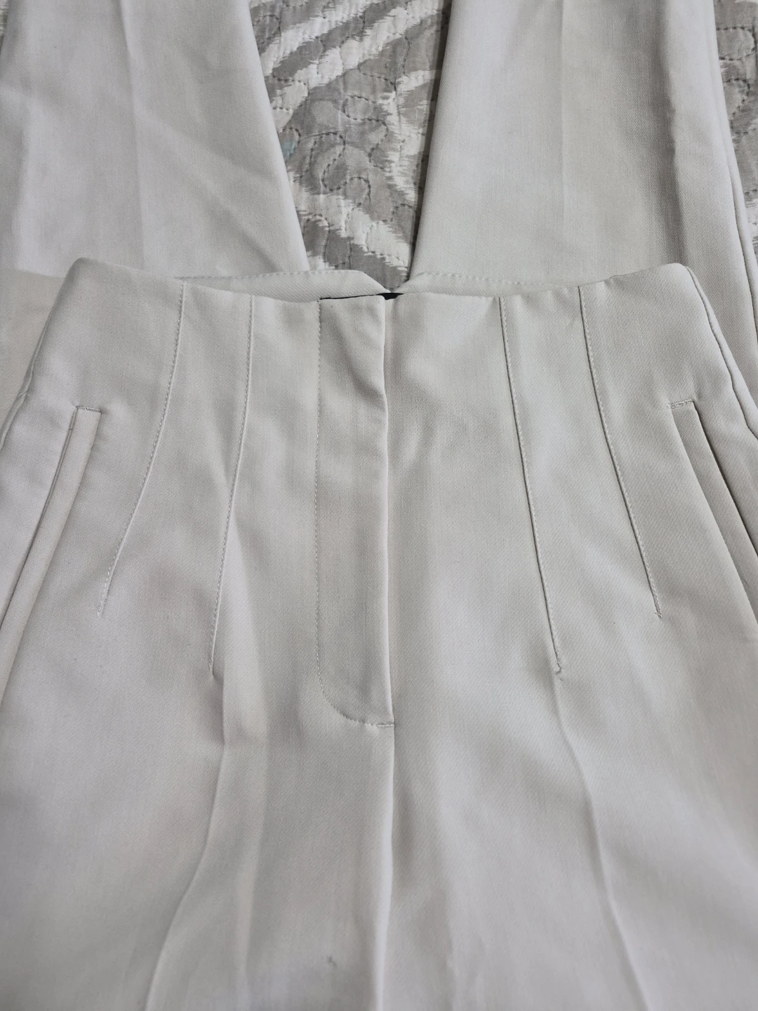 Ladies Size Small Zara Beige White Dress Pants with 26" Leg - photo 3
