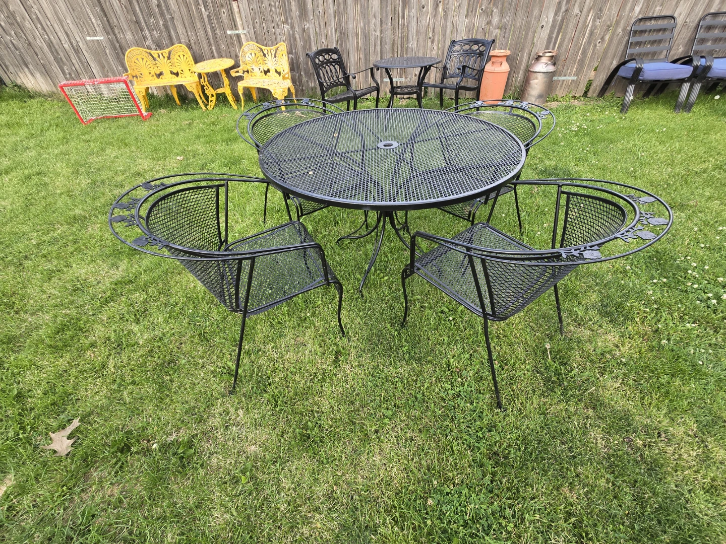 Black Metal Bistro Set - Table and 4 Chairs - photo 5