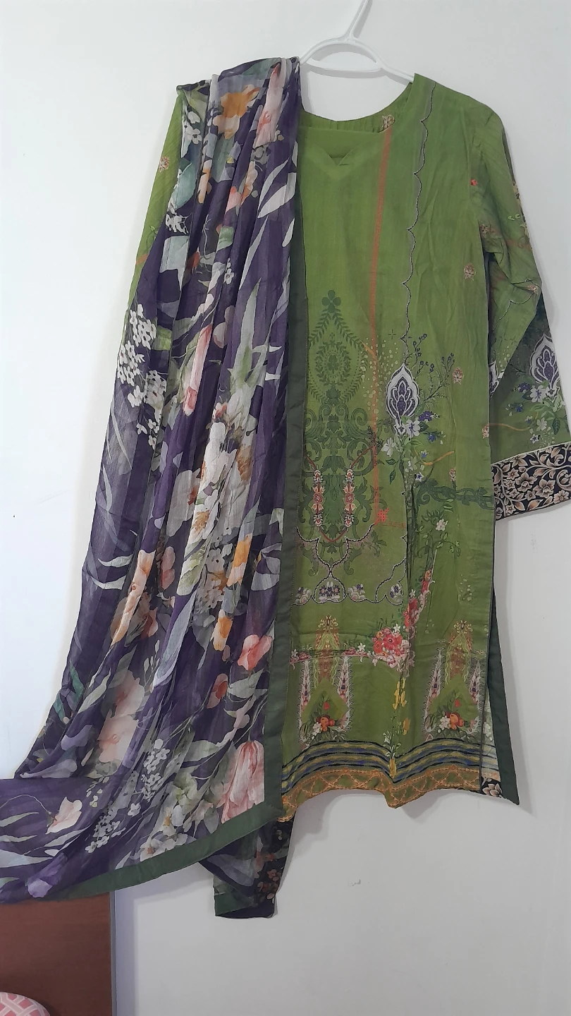 Sana safinas 3 pc Suit custom stitched last suit $50