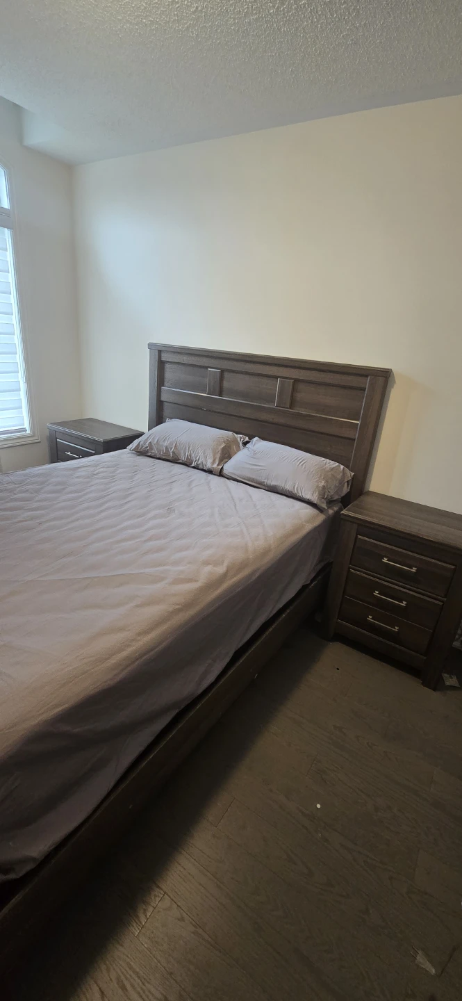 Ashley Design Storage Queen Bed with 2 nightstands - photo 5